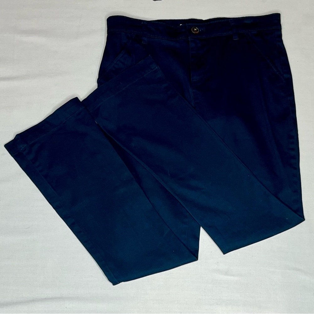 Old Navy dark blue chinos.‎